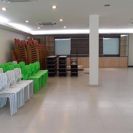 Hotel Grand Court Inn - Sungai Besar Ngoại thất bức ảnh